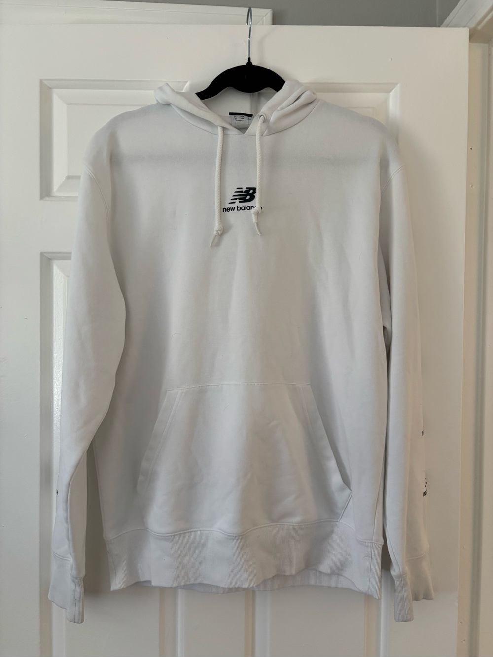 New Balance White Logo Sleeve Pullover Hoodie Sweatshirt - Size Medium